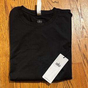 ALO Yoga Men's Classic Black Tee